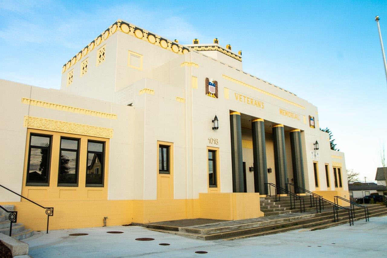 Front view of the Eureka Veterans Building 