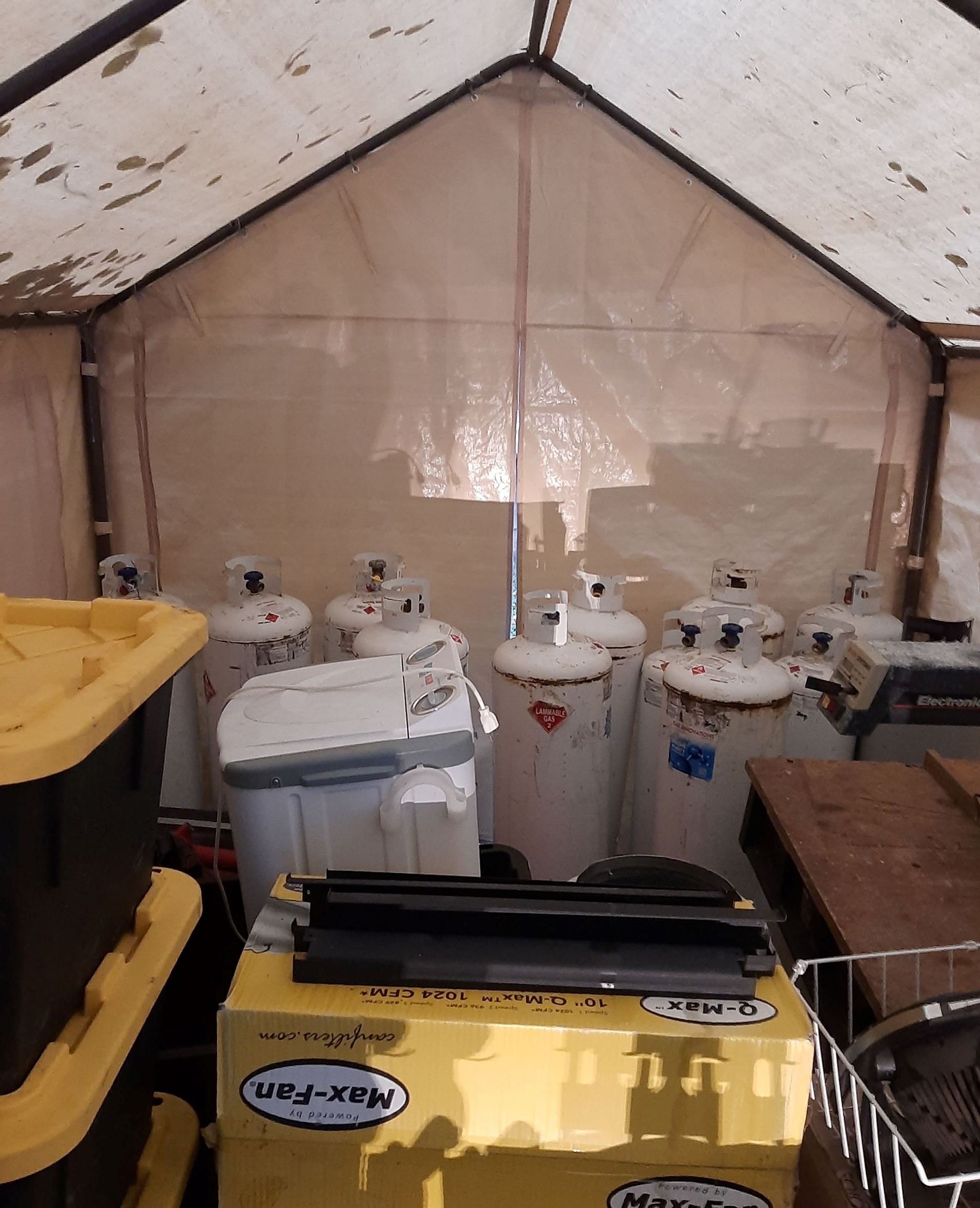 Butane cannisters and other BHO lab supplies